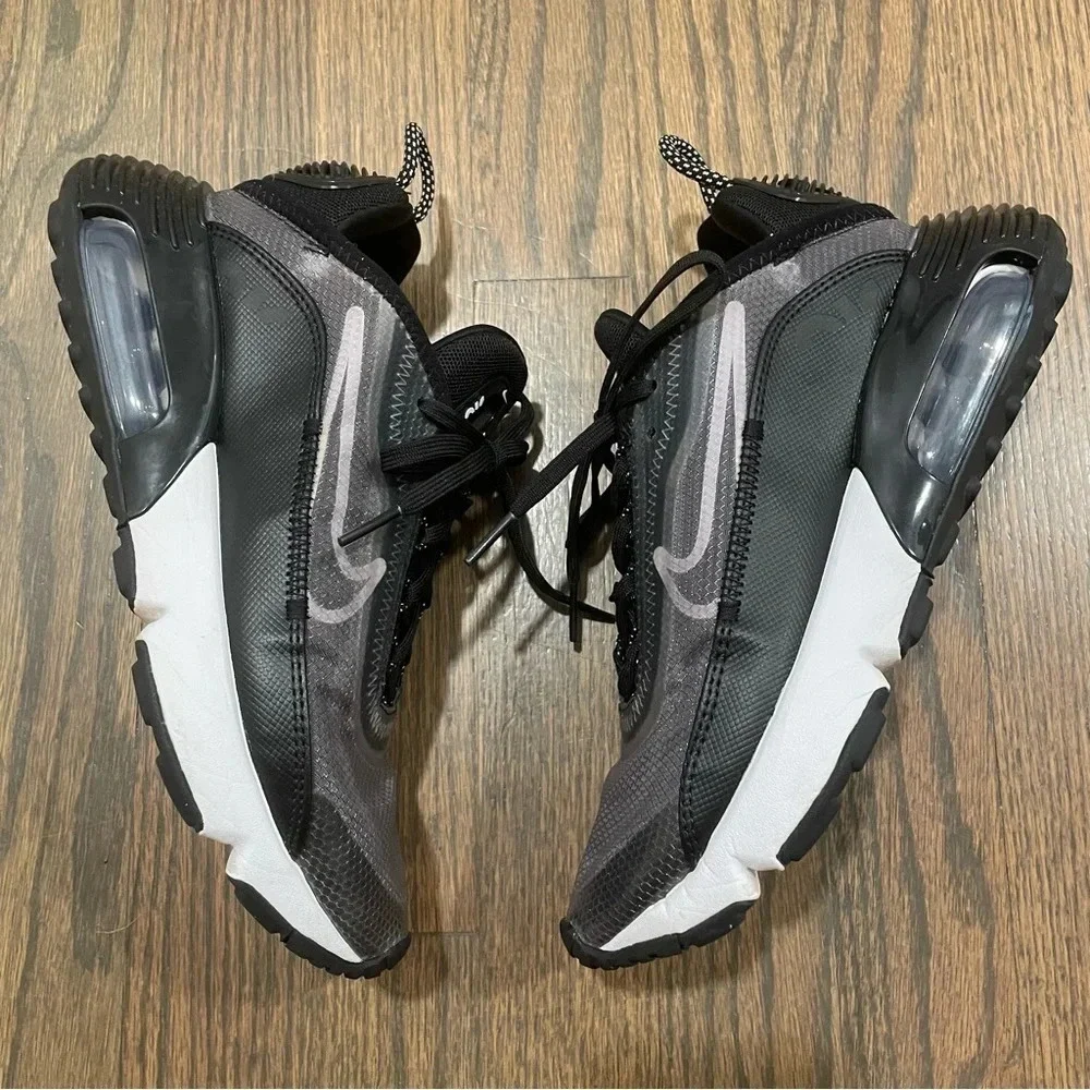 Nike Air Max 2090 
